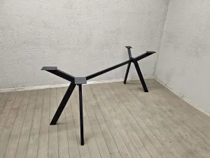 misa-table-legs-2 Sturdy metal table legs for round table, heavy-duty steel design