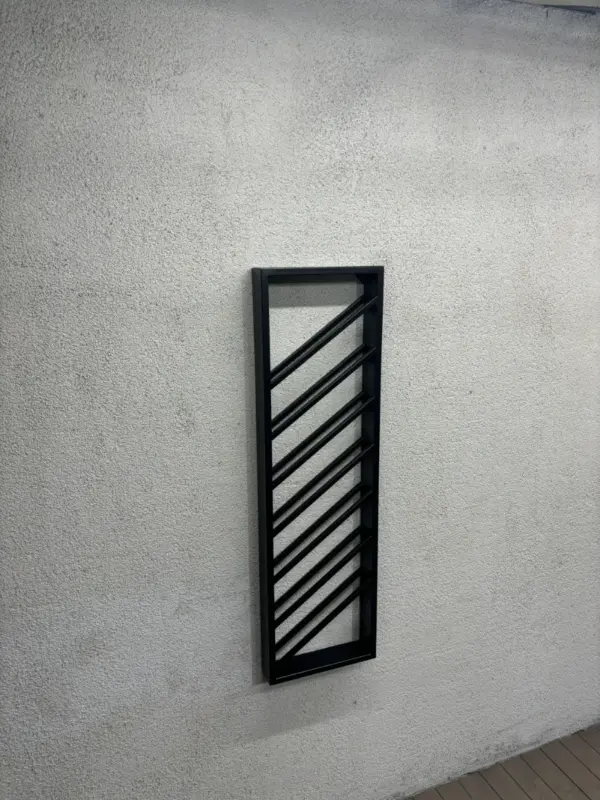 VELTE -Wall Mounted Wine Rack