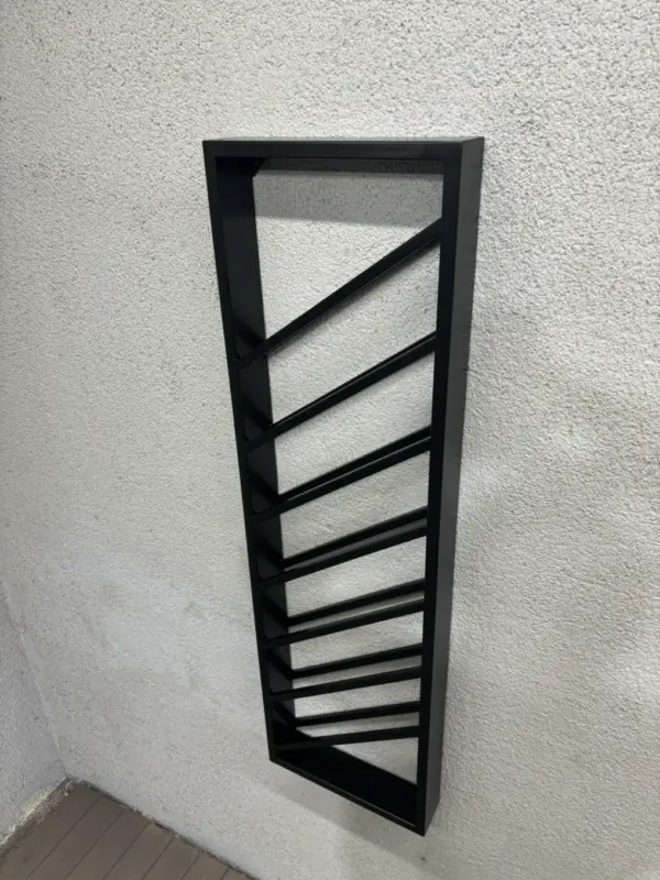 VELTE -Wall Mounted Wine Rack