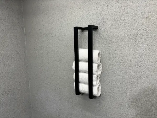 IMG_3082 DAUGMALE - Wall Mounted Towel Rack