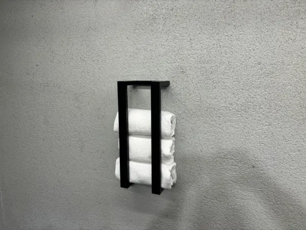 IMG_3094 DAUGMALE - Wall Mounted Towel Rack