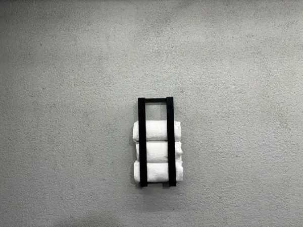 IMG_3096 DAUGMALE - Wall Mounted Towel Rack